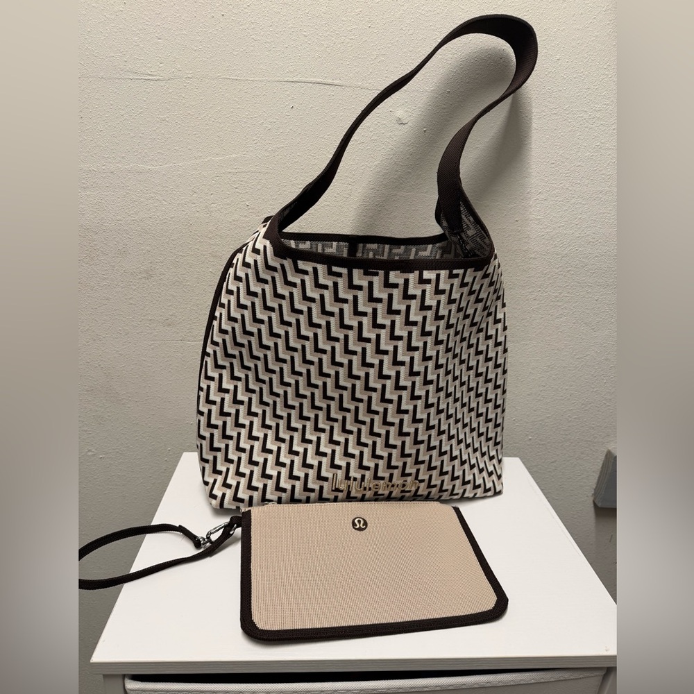 Canvas Chevron Shoulder Bag with Wristlet - Beige and Brown